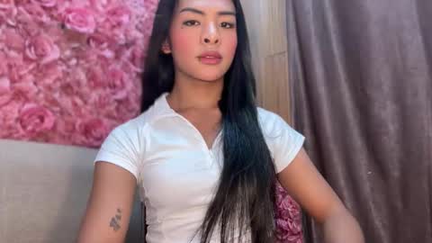 queen ronna online show from September 21, 2025, 4:41 pm