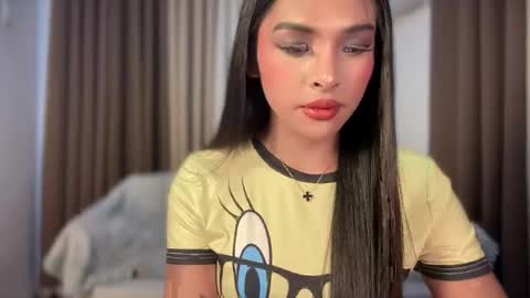 queen ronna online show from April 23, 2026, 12:29 pm