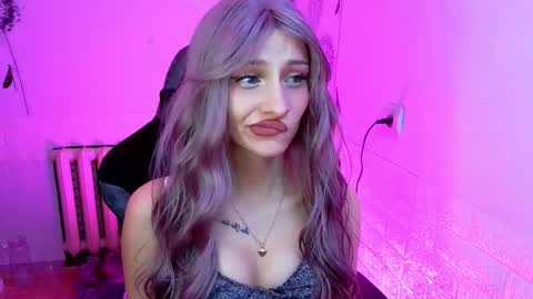 Seniya online show from February 24, 2026, 2:09 am