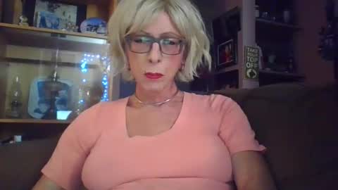 Girlinrock online show from December 22, 2025, 1:57 am