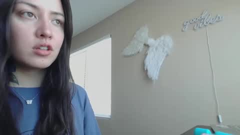 Jasmine online show from September 11, 2025, 4:40 pm