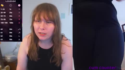 Snapshot of girlpeen chatting on October 22, 2025, 7:35 pm ellie quinn online show from October 22, 2025, 7:35 pm