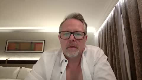 girlsandbikes online show from October 19, 2025, 1:28 am