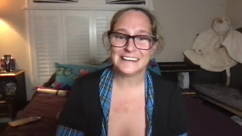 Girls Have Fun Too online show from September 11, 2025, 2:44 am