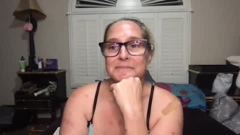 Girls Have Fun Too online show from September 21, 2025, 4:14 am