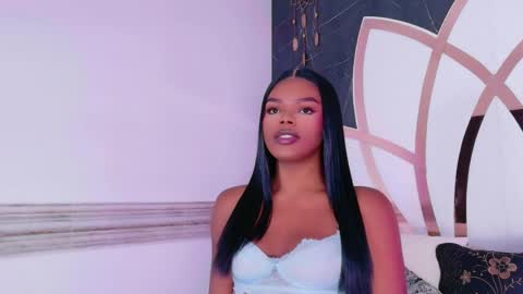 gisela_valencia online show from May 25, 2026, 12:44 pm