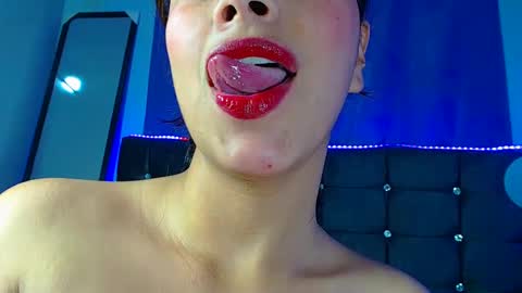 Gisele online show from December 3, 2024, 10:39 am