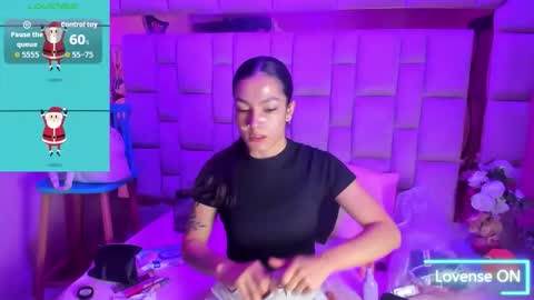 gisell_squirt online show from November 20, 2025, 12:27 pm