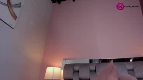 Giselle online show from March 5, 2025, 12:55 pm