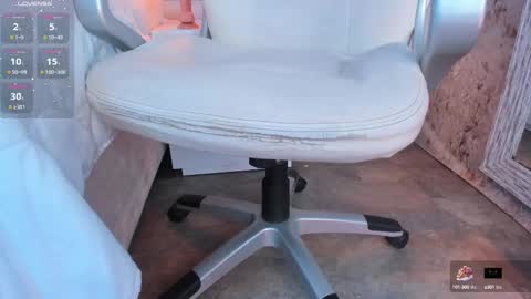 Giselle  online show from February 21, 2025, 10:48 pm