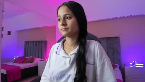 Snapshot of giselle_roldan chatting on April 16, 2026, 12:28 pm GISELLE ROLDAN online show from April 16, 2026, 12:28 pm