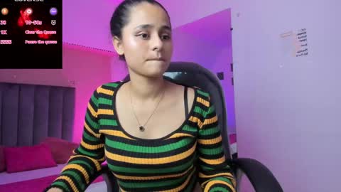 Snapshot of giselle_roldan chatting on April 22, 2026, 2:07 pm GISELLE ROLDAN online show from April 22, 2026, 2:07 pm