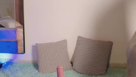 giselleclair online show from November 8, 2025, 1:11 pm