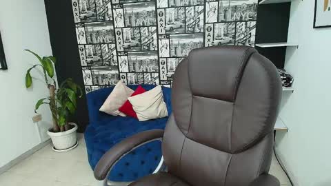 Gissel angel online show from February 24, 2025, 8:14 pm