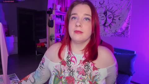 AlexaMillis online show from December 6, 2024, 8:29 pm