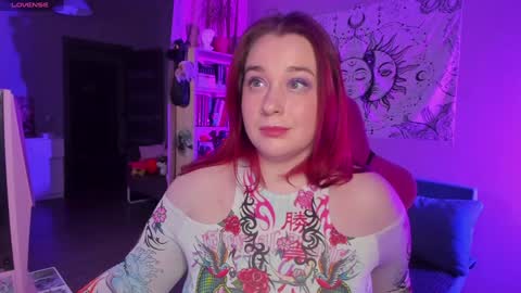 AlexaMillis online show from December 6, 2024, 11:36 pm