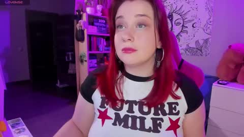 AlexaMillis online show from March 6, 2025, 9:42 pm