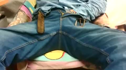 giulio__35 online show from November 8, 2025, 9:57 pm