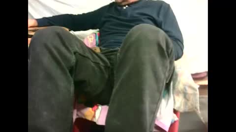 giulio__35 online show from December 4, 2025, 6:38 pm