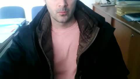 giuseppevai1 online show from February 5, 2026, 10:53 am