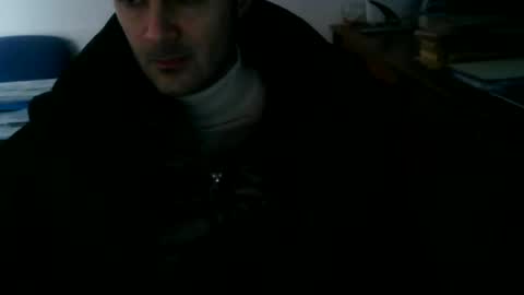 giuseppevai1 online show from February 11, 2026, 11:26 am