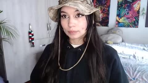 Nice to meet you my name is Heyli  online show from December 31, 2024, 8:45 pm