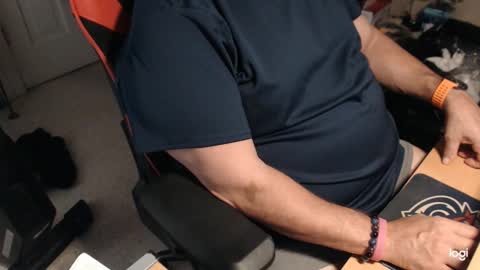 Snapshot of gizmo706 chatting on October 22, 2025, 2:06 pm gizmo706 online show from October 22, 2025, 2:06 pm