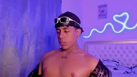 Snapshot of glader_guy chatting on October 18, 2025, 9:15 pm only for you bby online show from October 18, 2025, 9:15 pm