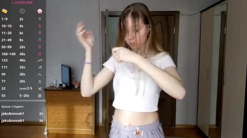 Violetta online show from February 8, 2026, 7:12 am