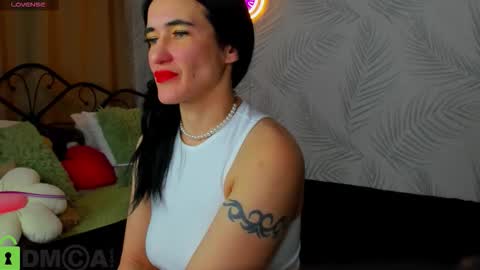 glam_jam online show from January 18, 2026, 7:12 am