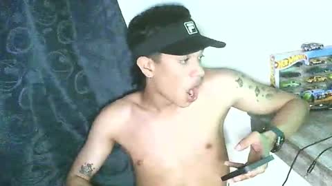 glen_connor_11 online show from December 17, 2025, 1:00 am