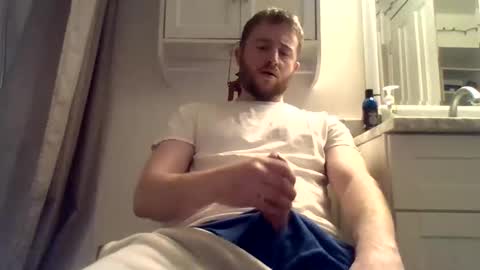 Snapshot of glenjam80 chatting on February 27, 2026, 10:32 pm glenjam80 online show from February 27, 2026, 10:32 pm