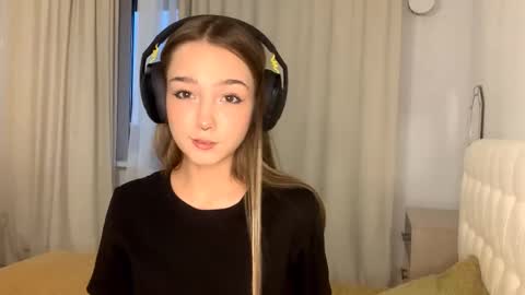 Catalina online show from November 9, 2025, 10:24 am