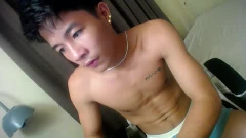 glenndou_daxs online show from September 20, 2025, 7:53 am