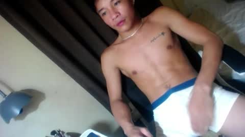 glenndou_daxs online show from September 21, 2025, 4:19 pm