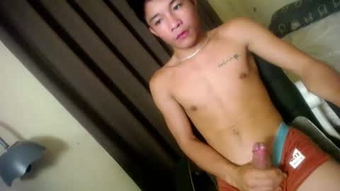glenndou_daxs online show from September 23, 2025, 7:11 am