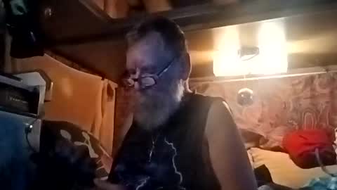 glenngarion70 online show from March 3, 2025, 11:11 am