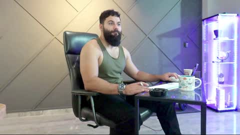 Matthew .. for short call me Matt online show from December 11, 2024, 6:47 am