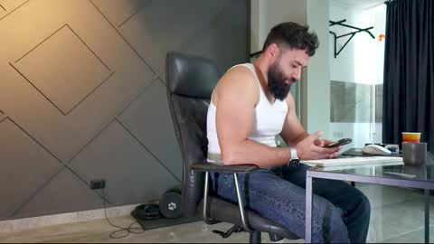 Matthew .. for short call me Matt online show from February 11, 2025, 9:31 am