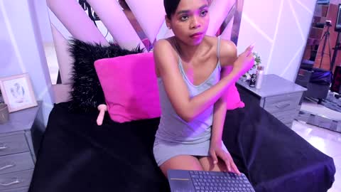 Snapshot of gletty_noa chatting on January 19, 2025, 6:31 am gletty noa online show from January 19, 2025, 6:31 am