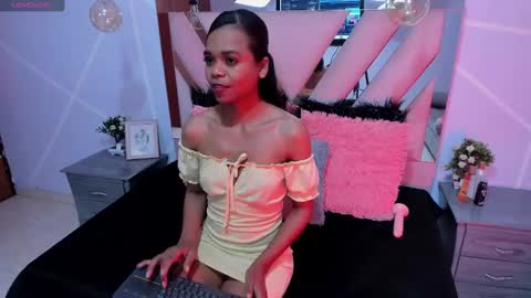 Snapshot of gletty_noa chatting on January 23, 2025, 4:09 am gletty noa online show from January 23, 2025, 4:09 am