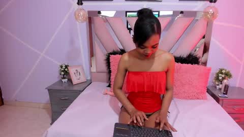 Snapshot of gletty_noa chatting on February 7, 2025, 6:45 am gletty noa online show from February 7, 2025, 6:45 am