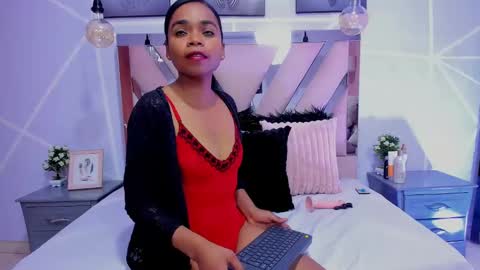 Snapshot of gletty_noa chatting on February 19, 2025, 6:44 am gletty noa online show from February 19, 2025, 6:44 am