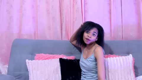 Snapshot of gletty_noa chatting on February 25, 2025, 12:45 pm gletty noa online show from February 25, 2025, 12:45 pm
