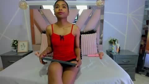 Snapshot of gletty_noa chatting on March 5, 2025, 3:29 am gletty noa online show from March 5, 2025, 3:29 am