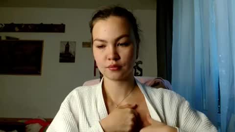 Snapshot of glitter_doll chatting on September 30, 2025, 10:09 am glitter_doll online show from September 30, 2025, 10:09 am