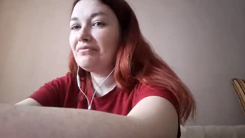 glittercharm online show from February 10, 2026, 12:20 pm