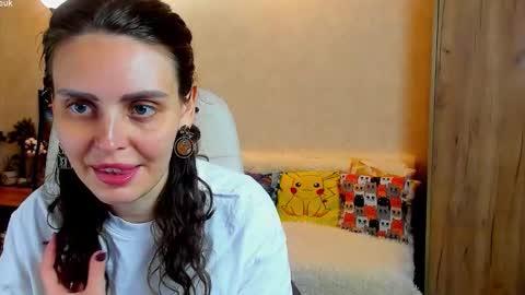 Snapshot of gloria_wood chatting on October 5, 2025, 8:18 pm Gloria Wood online show from October 5, 2025, 8:18 pm