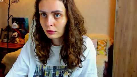 Snapshot of gloria_wood chatting on October 15, 2025, 8:31 pm Gloria Wood online show from October 15, 2025, 8:31 pm