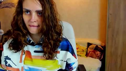 Snapshot of gloria_wood chatting on October 26, 2025, 8:48 pm Gloria Wood online show from October 26, 2025, 8:48 pm